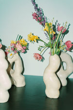 Cargar imagen en el visor de la galería, Florero manchas pequeño
